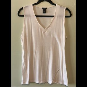 Ann Taylor off white v-neck shell Large
